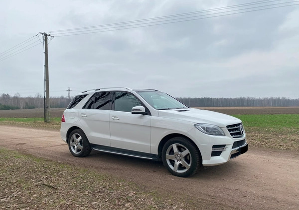 Mercedes-Benz ML cena 132900 przebieg: 193752, rok produkcji 2015 z Łuków małe 436
